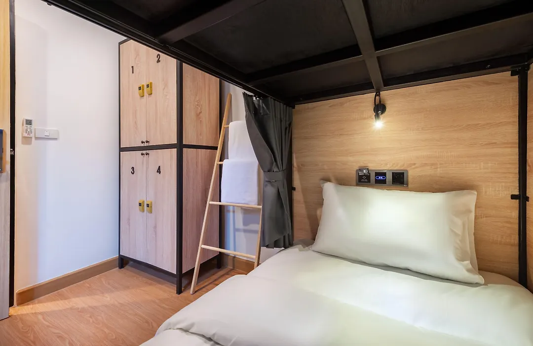 Siam Subway Hostel And Cafe-1