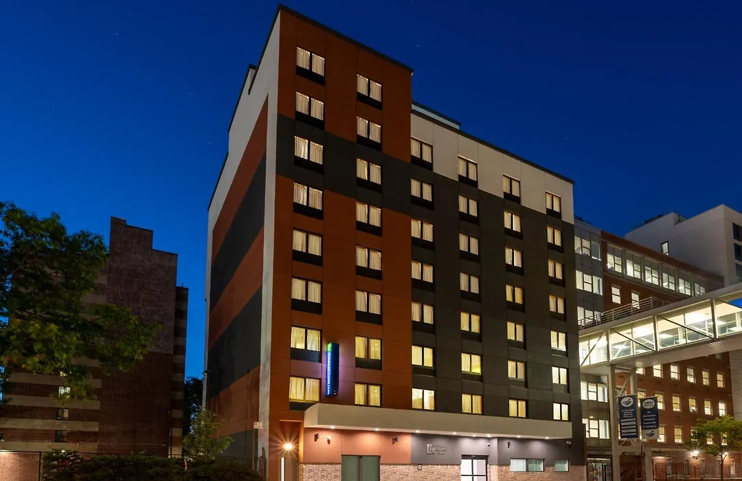 Holiday Inn Express & Suites Bronx - Barnabas Area By Ihg-1