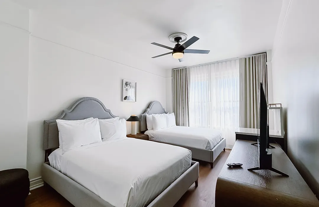 Found Hotel Carlton, Nob Hill-1