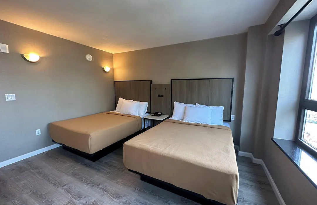 Regal Inn & Suites New York Laguardia Hotel-1