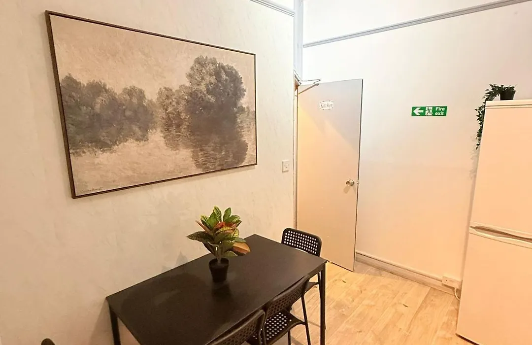 South London Guest Rooms-1