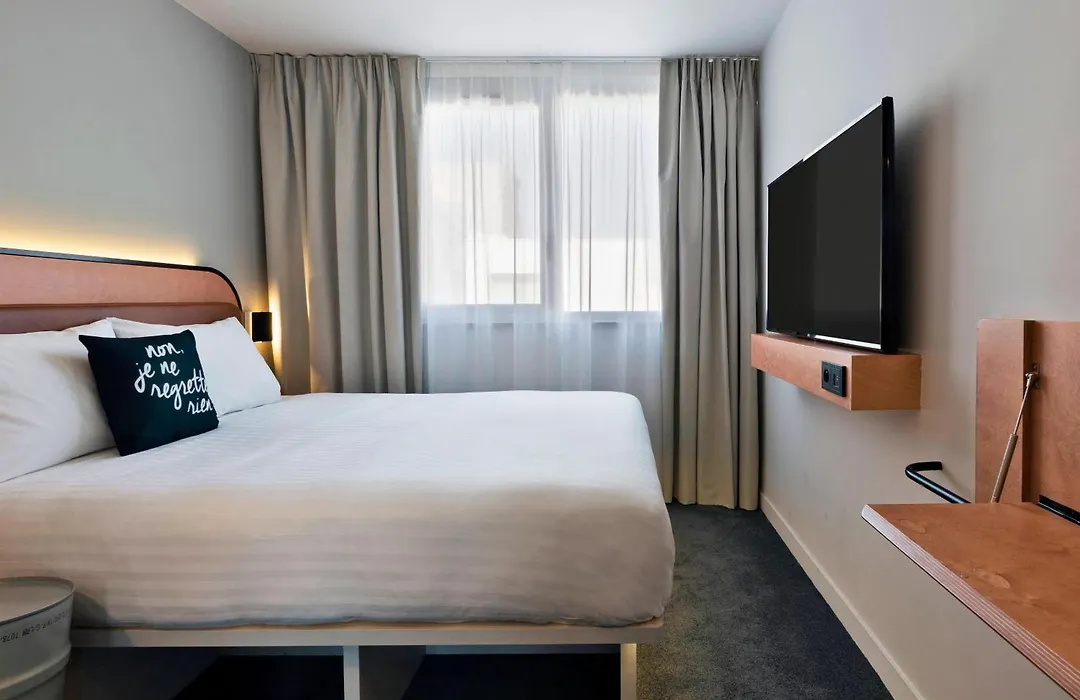 Moxy Paris Bastille-1