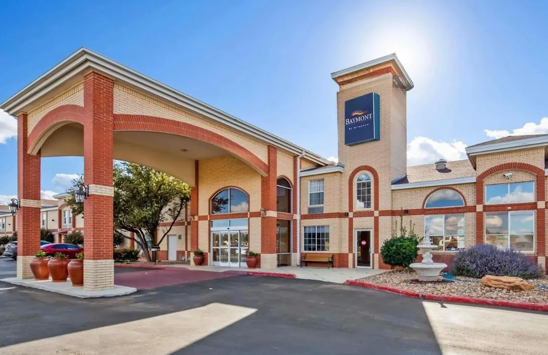 Baymont By Wyndham Lubbock-1
