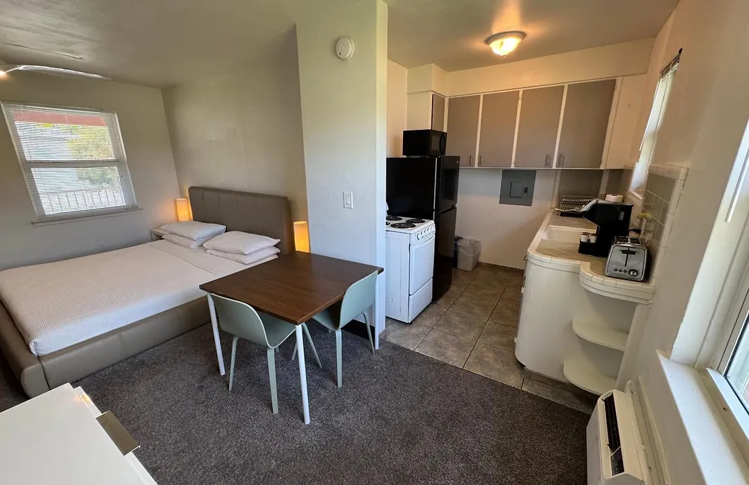 Rolo Beach Hotel-1