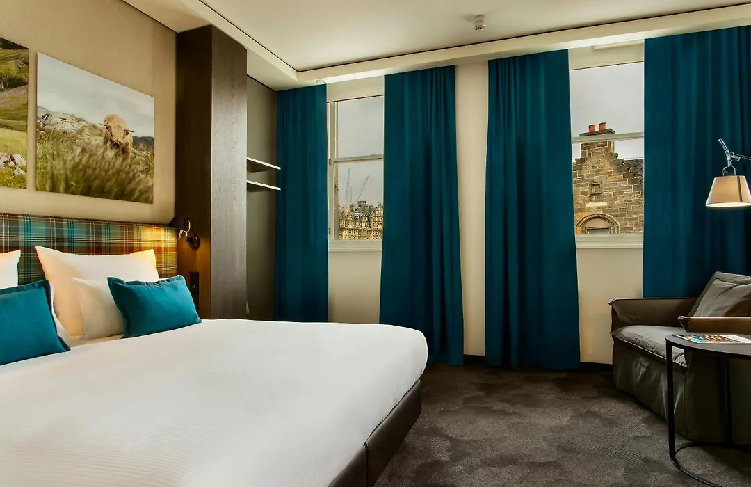 Motel One Edinburgh-Royal-1