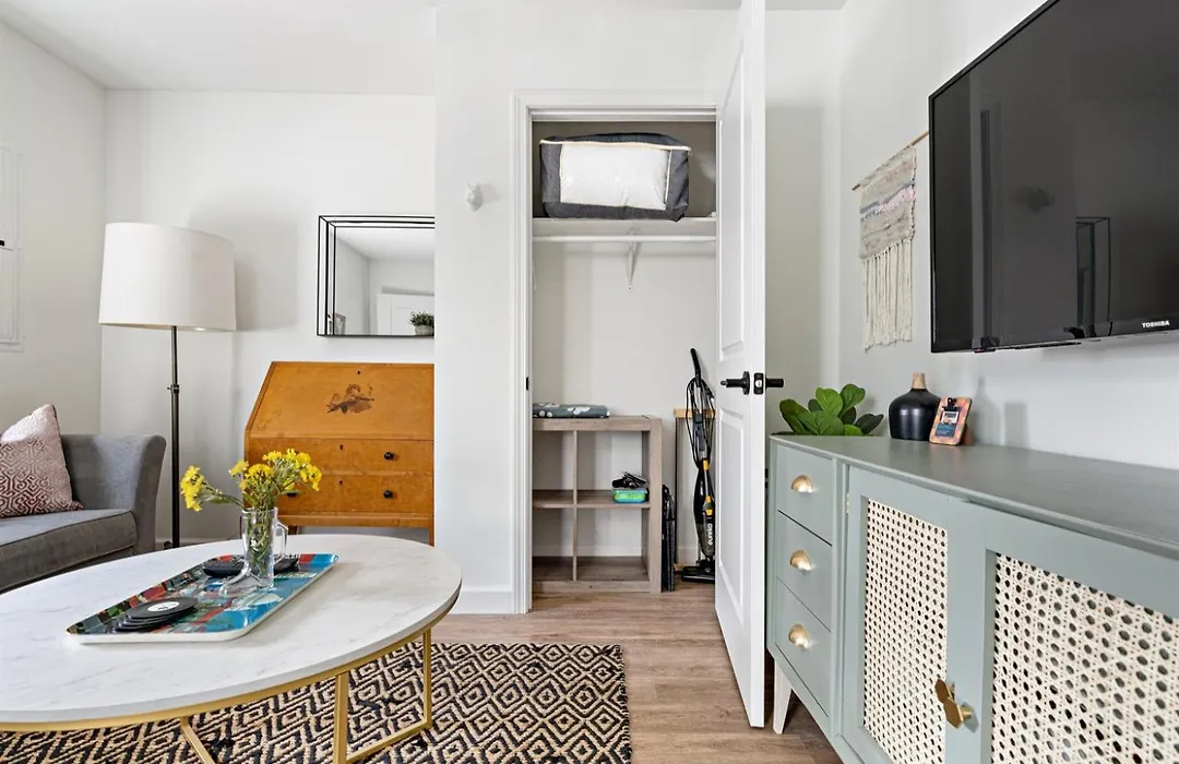 Private Guest House With Fenced Yard In Walkable East Nashville-1