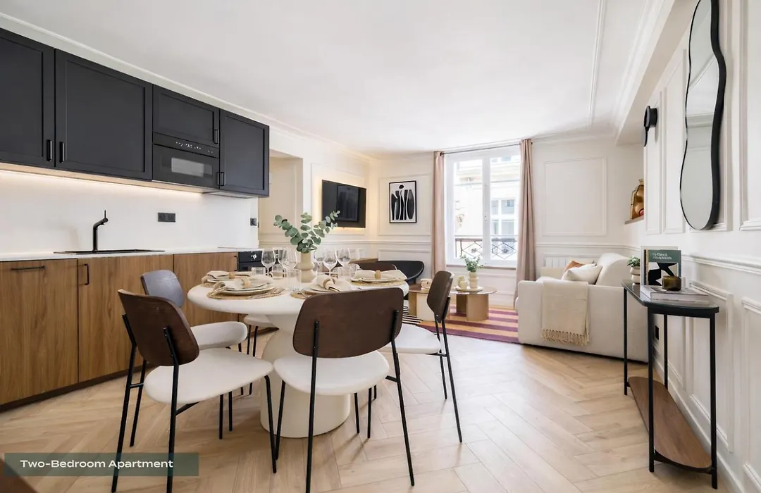 Poeticstay - Louvre - Aboukir-1