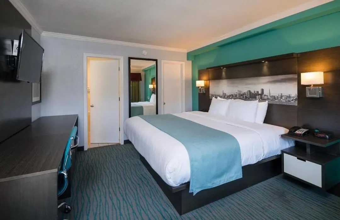 Symphony Inn-1