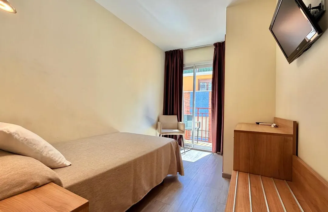 Hotel Celymar-1