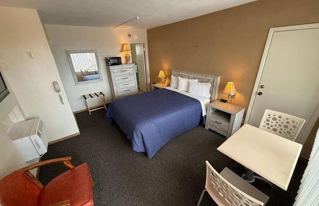 Starfire Motel-1
