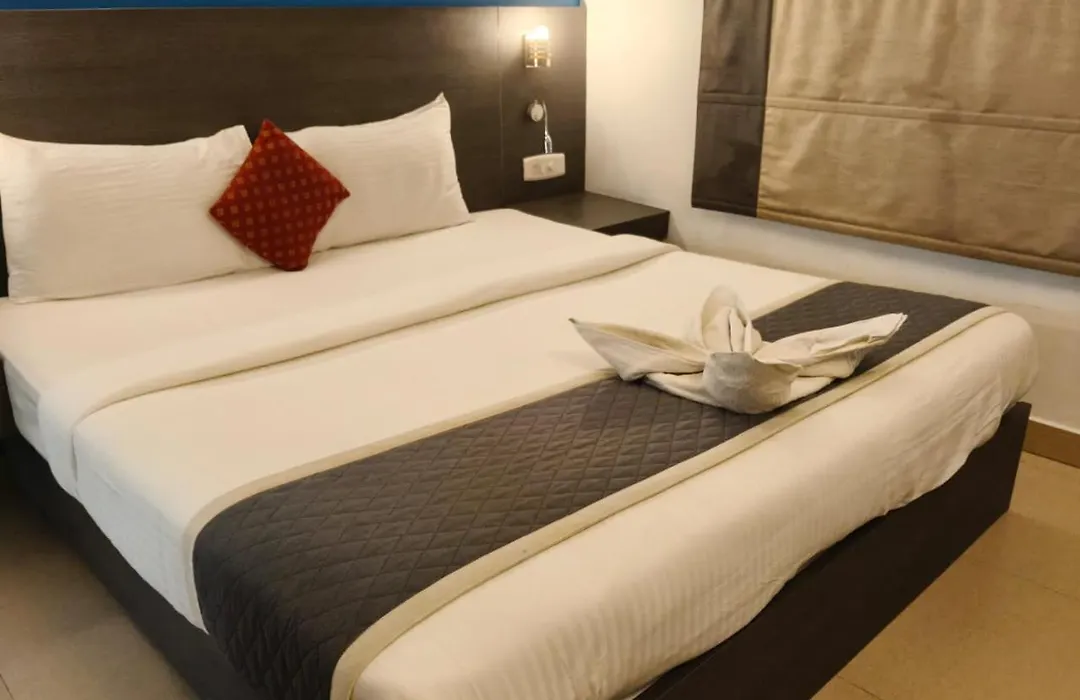 Stayeasy Tiruvanmiyur-1