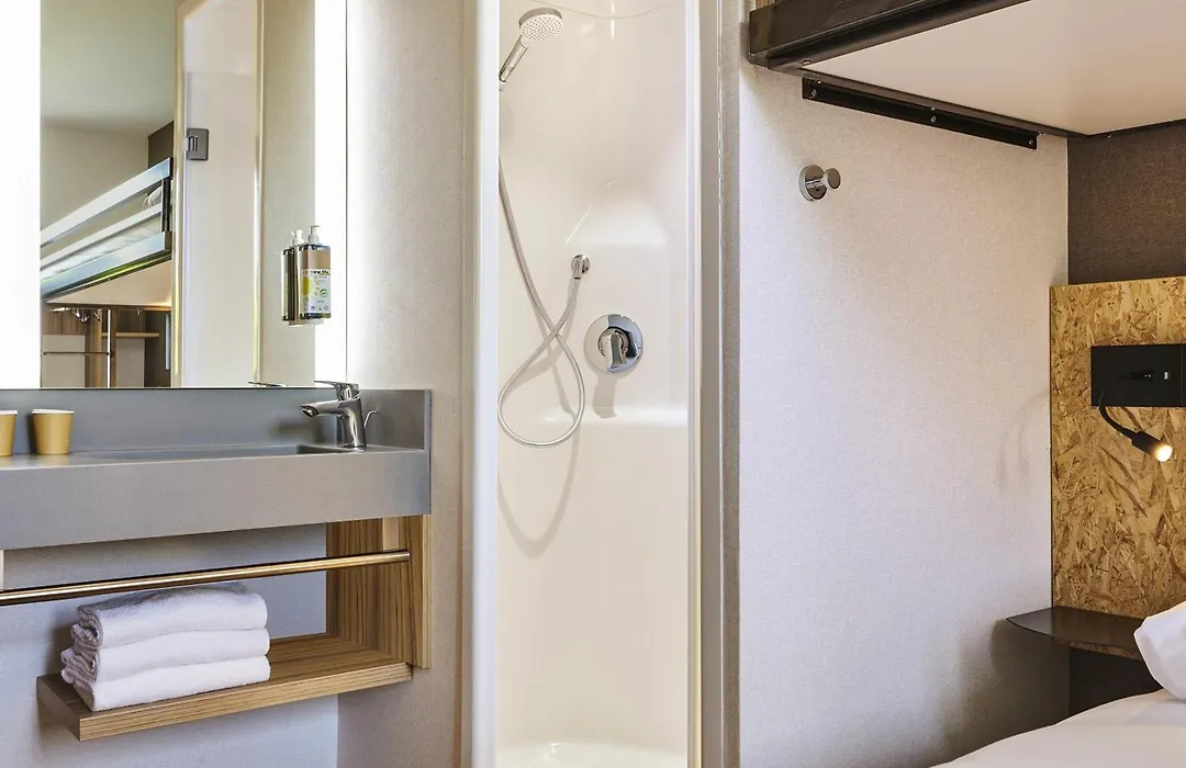 Ibis Budget Paris Porte De La Chapelle - Arena-1