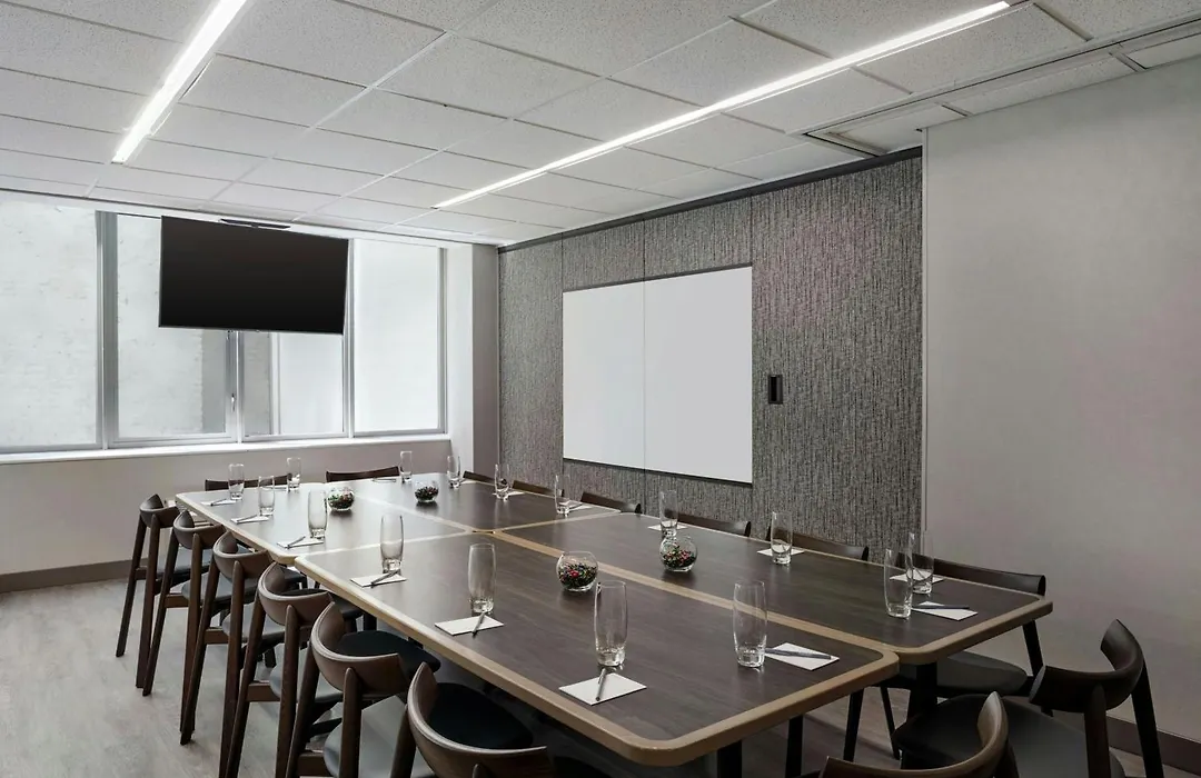 Fairfield Inn And Suites Chicago Downtown/ Magnificent Mile-1