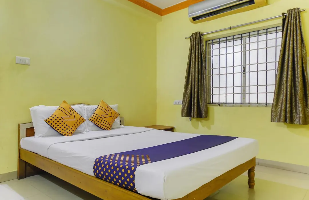 Hotel O Cn Guest House-1