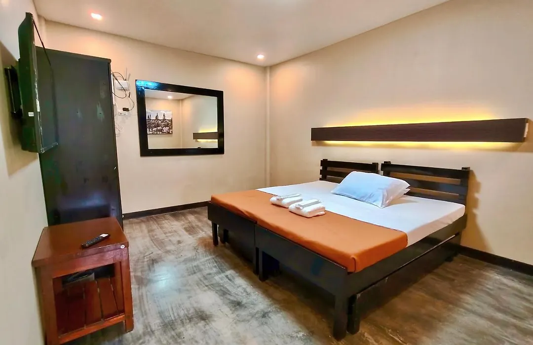 Pina Colina Resort Tagaytay City By Reddoorz-1