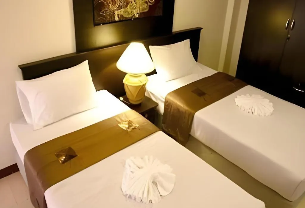 Grand Pinnacle Hotel-1