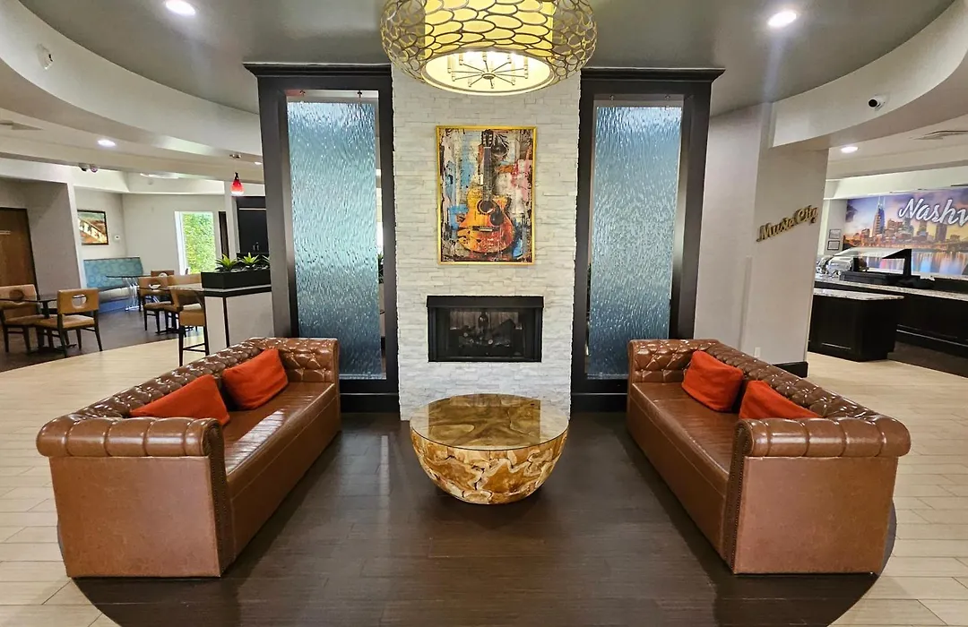 Club Hotel Nashville Inn & Suites-1