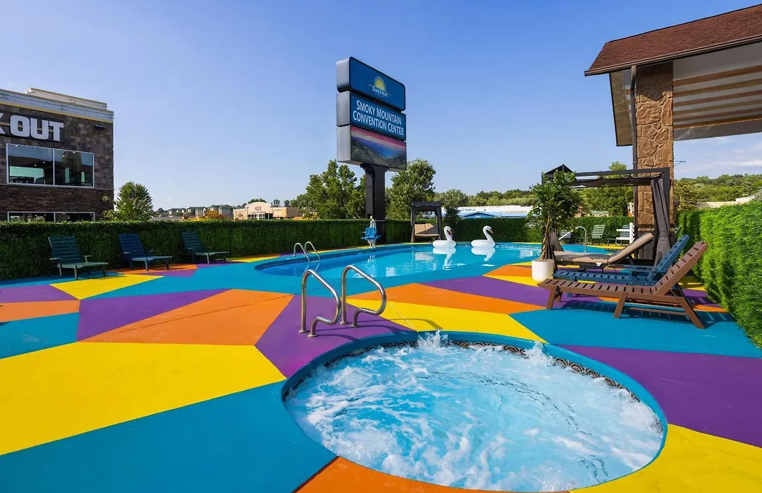 Days Inn By Wyndham Pigeon Forge South-1