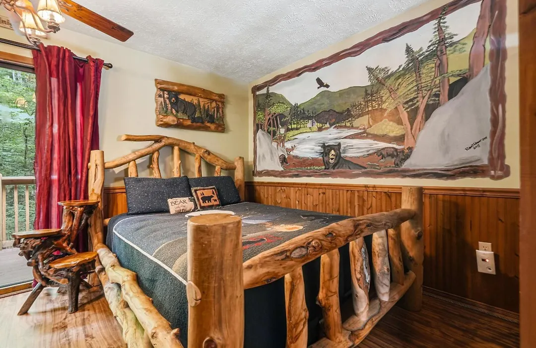 Bear Mountain Hollow-Free Dollywood Ticket- Cozy Cabin With A Hot Tub, Arcade & Deck Close To Town-1