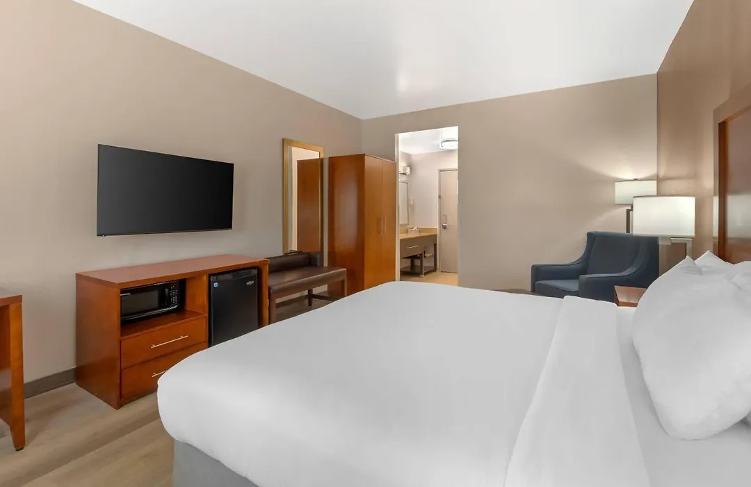 Comfort Inn Franklin Highway 96-1