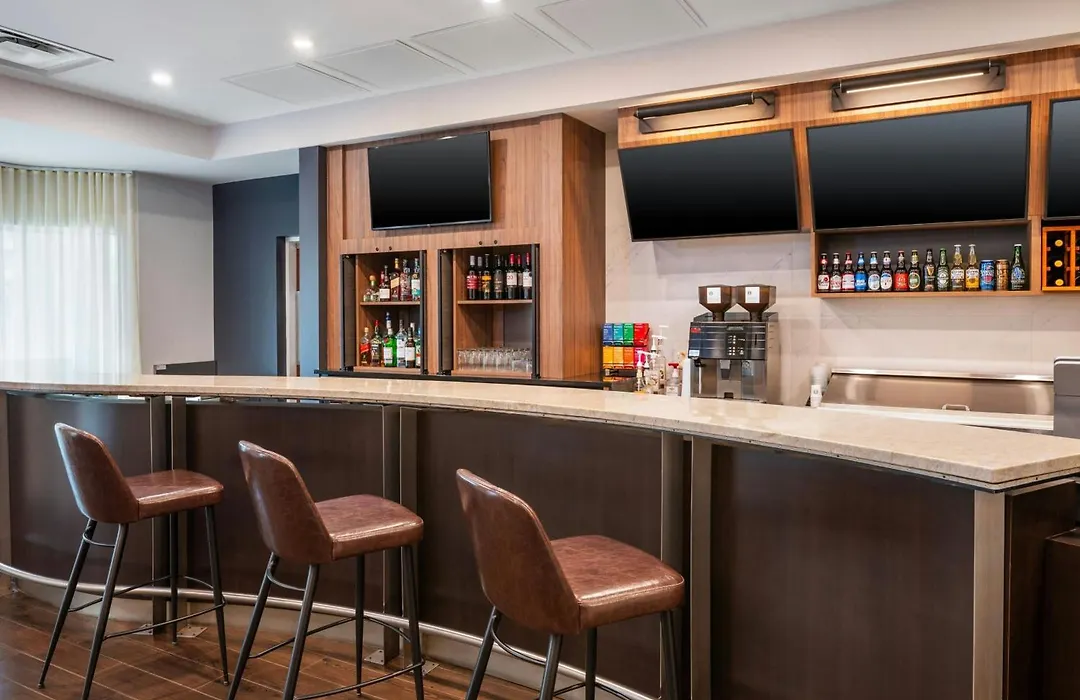 Courtyard By Marriott Toronto Airport-1