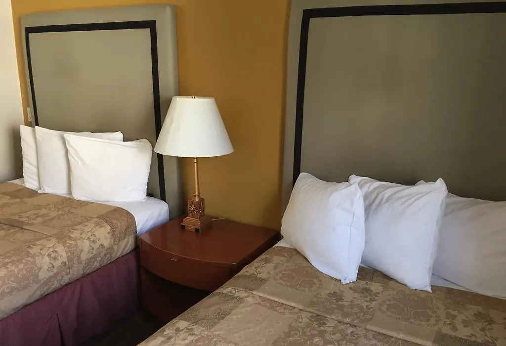 Americas Best Value Inn & Suites - Soma-1