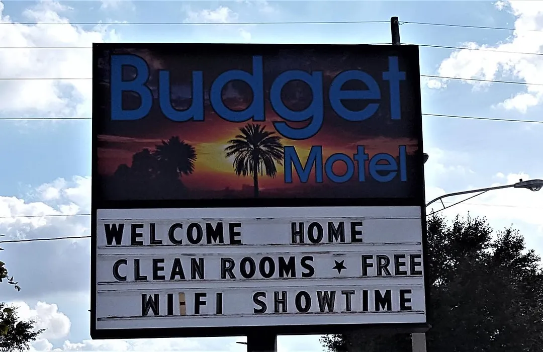 Budget Motel-1