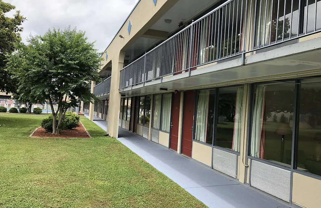 Americas Best Value Inn Virginia Beach-1