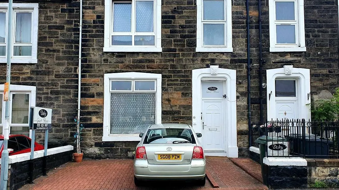 Dalry Guesthouse-1