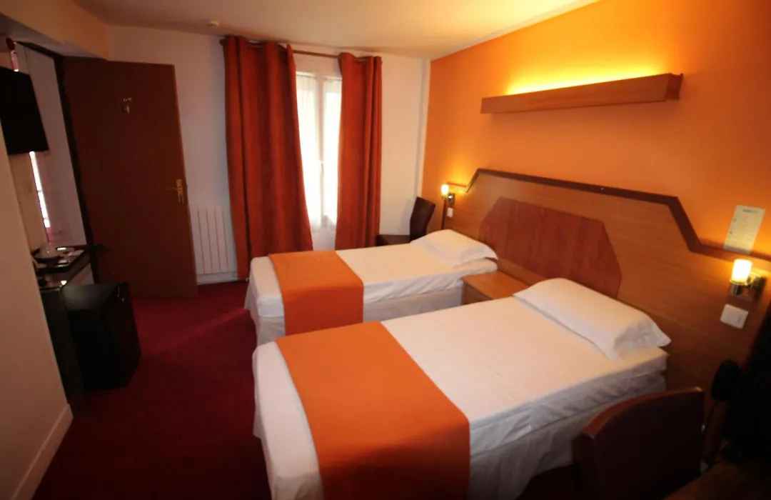Le Nouvel Hotel Du Theatre-1