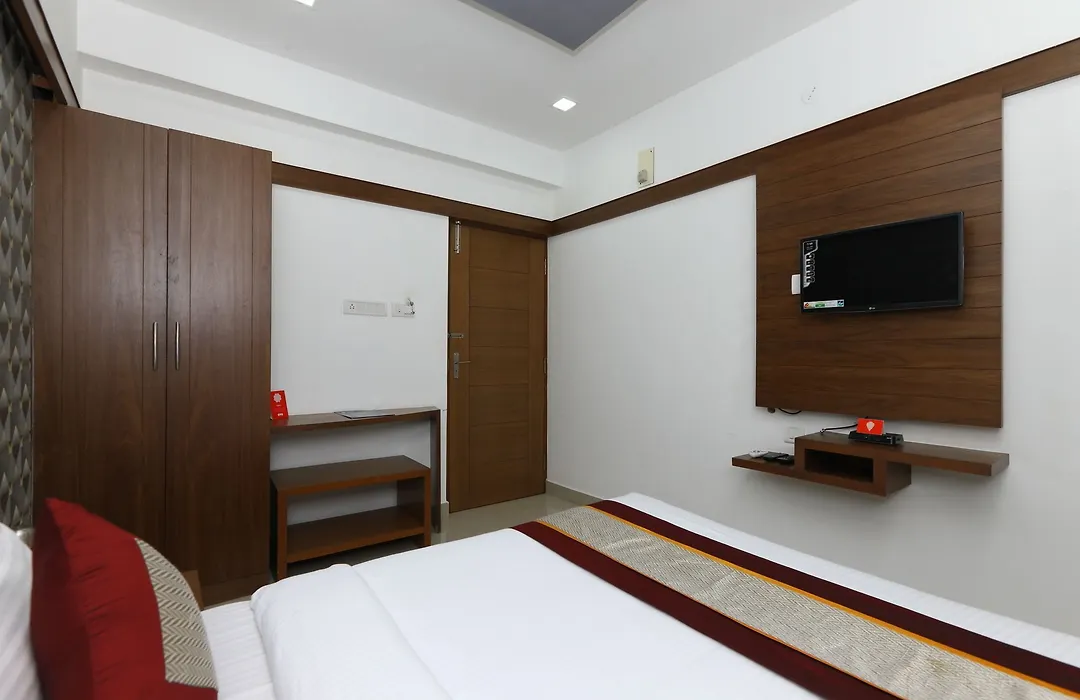 Oyo 6626 Khaleej Residency-1