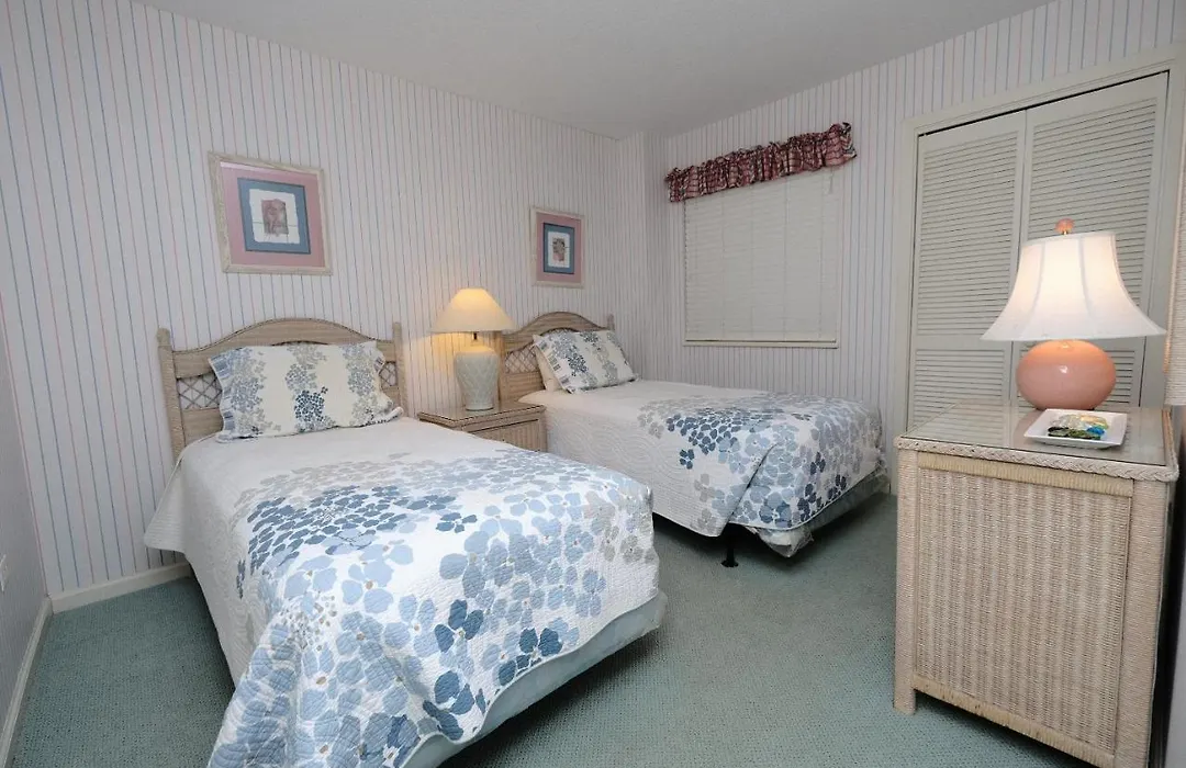 Beach Vacation Condos-1