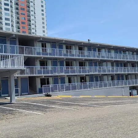 Oceanfront Twilight Surf Hotel-3