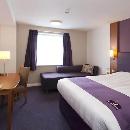 Premier Inn Edinburgh Leith Waterfront-2