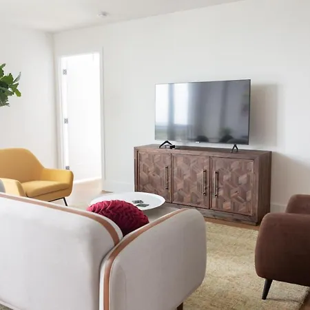 Whyhotel By Placemakr, Union Market-3