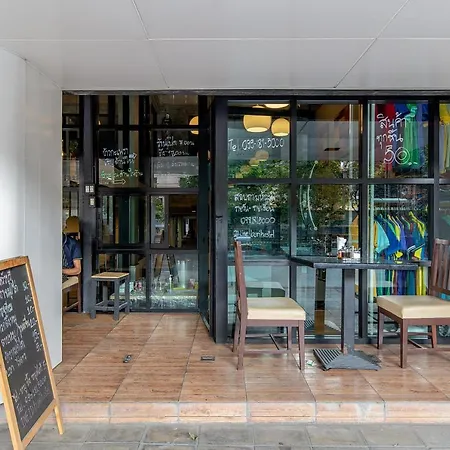 Buri Hostel Bangkok-3