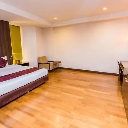 Bally Suite Silom-2