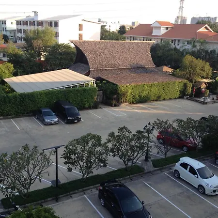 The Loft Resort Bangkok-3