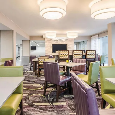 La Quinta Inn & Suites By Wyndham Myrtle Beach - N Kings Hwy-3