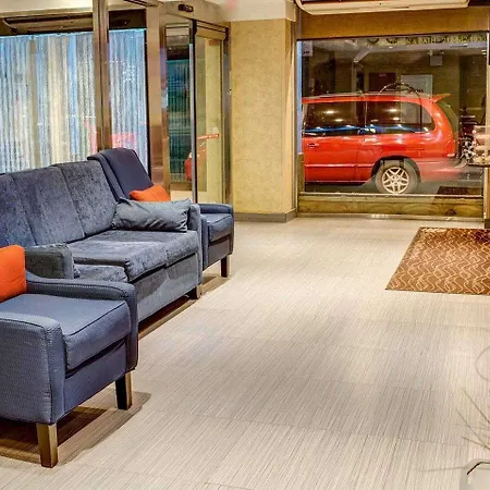 Ramada By Wyndham New York Times Square West-2