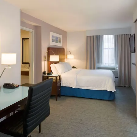 Hampton Inn Manhattan-Seaport-Financial District-2