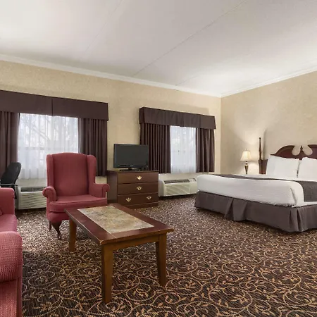 Days Inn By Wyndham Toronto East Lakeview-2