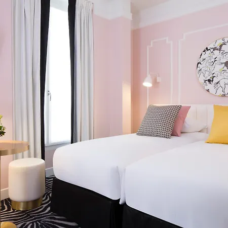 Hotel Pastel Paris-3