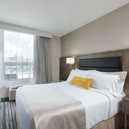 Wyndham Garden Laguardia South-3