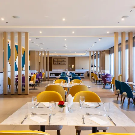 Premier Inn Dubai Dragon Mart-2