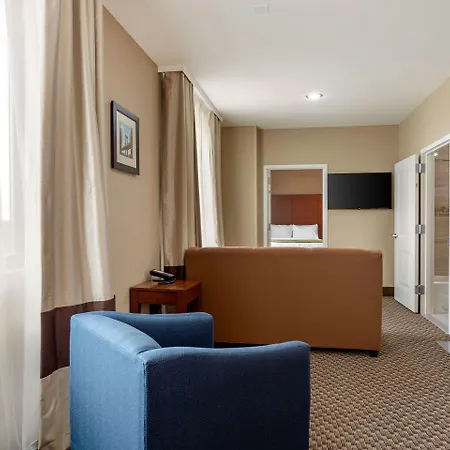 Comfort Inn & Suites Near Jfk Air Train-2