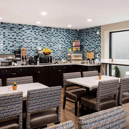 La Quinta Long Island City-3