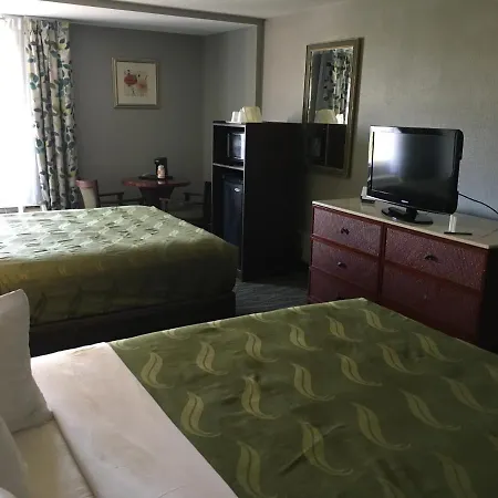 Quality Inn & Suites Winter Park Village Area-2