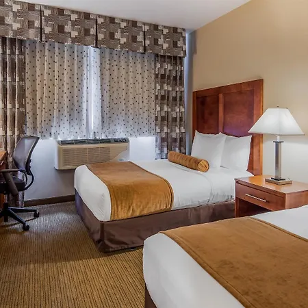 Best Western Plus Arena Hotel-3