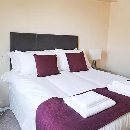 Wimbledon Apartment-2